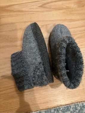 Cozy Kids Gray Wool Slipper Boots